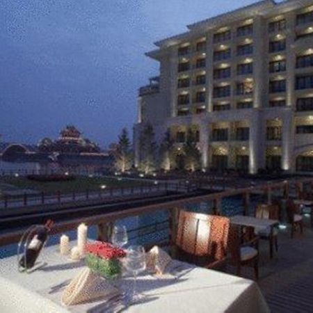 New Century Grand Hotel Kaifeng Exterior foto